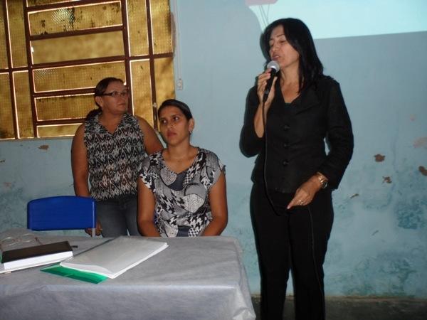 Secretaria de Educação realiza reunião com os monitores e diretores do Mais Educação - Imagem 1