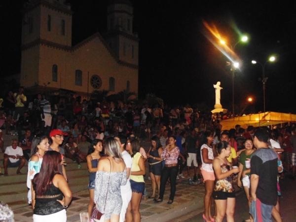 Festa do Trabalhador reúne multidão na Praça da Igreja Matriz - Imagem 6