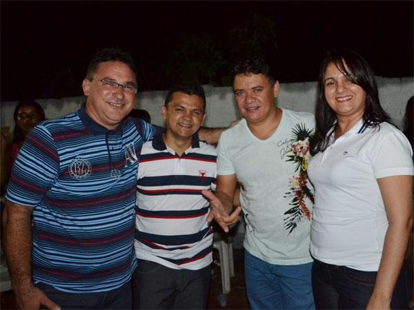 Prefeita Paula Araujo e equipe prestigiaram a 13ª Festa do Trabalhador - Imagem 2