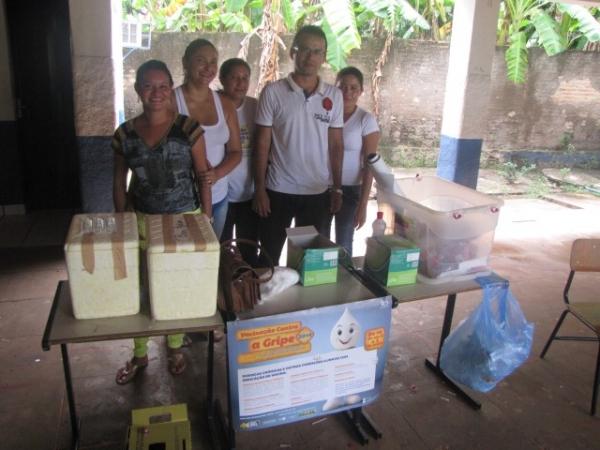 Prefeita Dra. Salete Rego visitou postos de Vacina na Campanha de combate contra a Gripe - Imagem 1