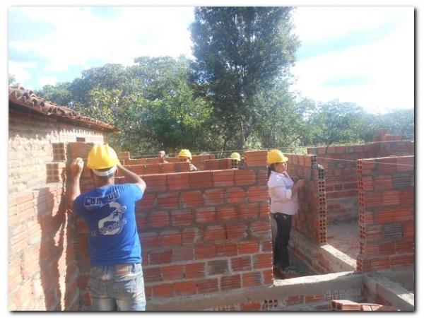 Prefeitura Municipal de Inhuma e ADM em parceria com a Secretaria Estadual de Empreendedorismo beneficiam inhumenses com Curso de Pedreiro  - Imagem 16