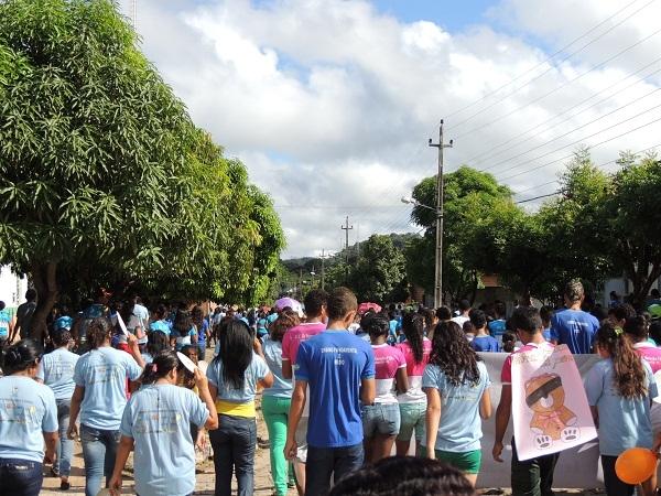          Caminhada encerra campanha contra a exploração sexual de crianças e jovens - Imagem 3