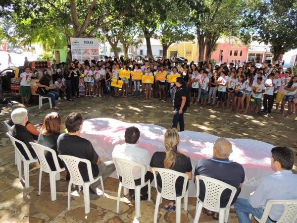 Prefeitura reuniu entidades em ato contra a exploração sexual  - Imagem 5