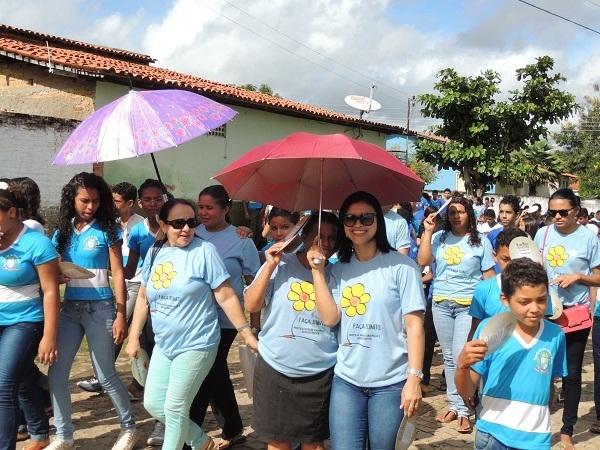          Caminhada encerra campanha contra a exploração sexual de crianças e jovens - Imagem 5