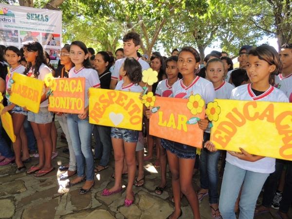 Prefeitura reuniu entidades em ato contra a exploração sexual  - Imagem 8