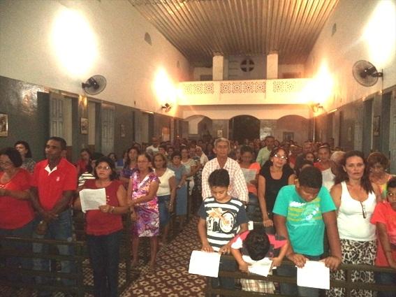 Igreja lotada na penúltima noite de festejo de São Félix de Cantalice - Imagem 10