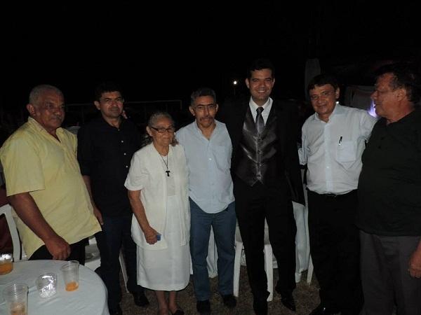 Casamento de Evandro Abreu é festejado em grande estilo - Imagem 5