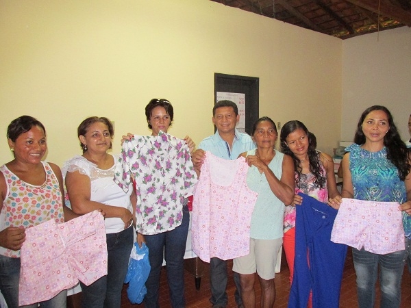 Curso de corte e costura é finalizado com almoço - Imagem 2