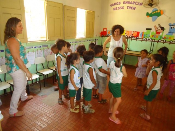 Formadora do Projeto Brincar visitou a Cidade de Ipiranga - Imagem 20