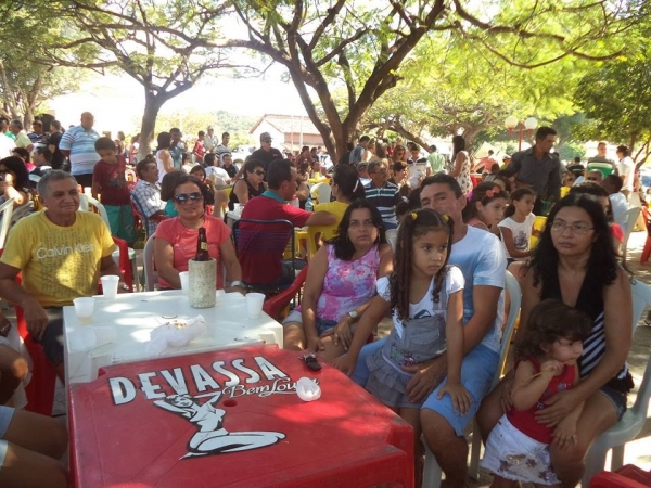 Paróquia de São Félix de Cantalice realizou o tradicional leilão do festejo - Imagem 6