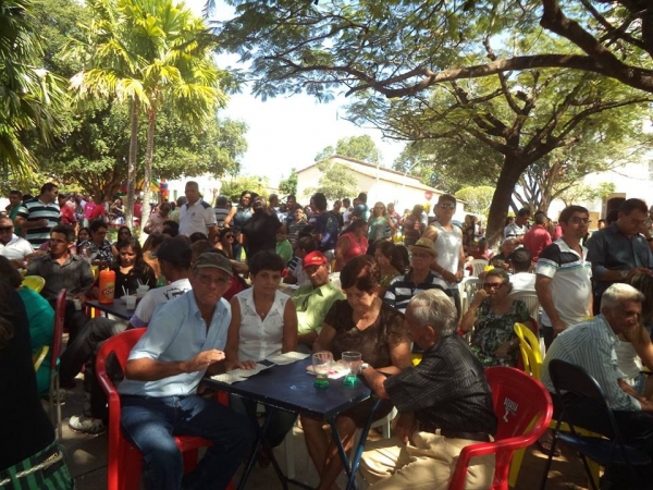 Paróquia de São Félix de Cantalice realizou o tradicional leilão do festejo - Imagem 17