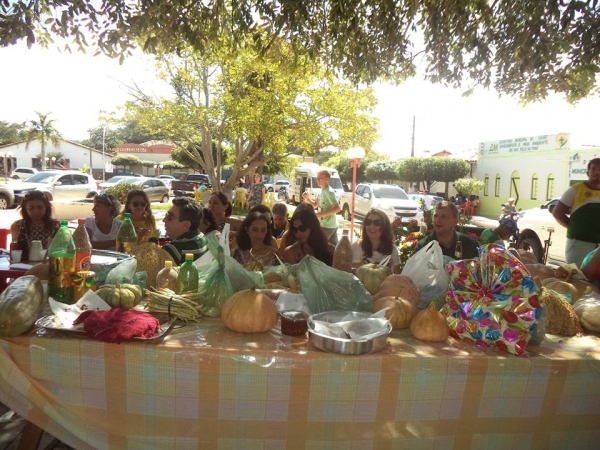 Paróquia de São Félix de Cantalice realizou o tradicional leilão do festejo - Imagem 2