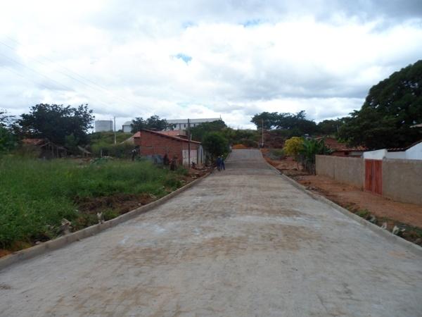 Prefeitura Conclui o Calçamento da Rua Pimentel Beleza no Bairro Lavanderia - Imagem 4