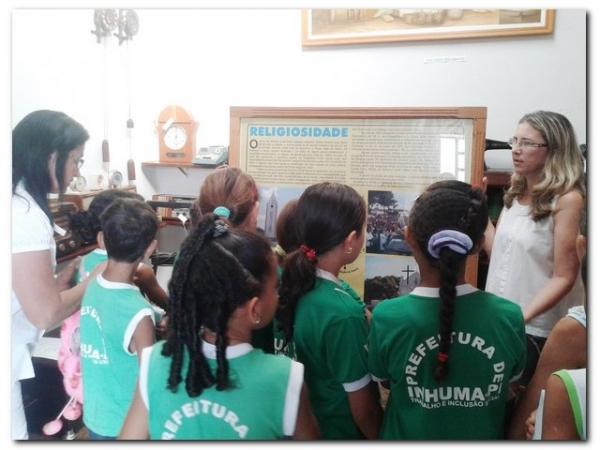 Nesta sexta-feira dia (23) terá apresentações culturais em frente o Centro Cultural Francelino de Sousa Araújo – 7ª Artes no Museu - Imagem 5