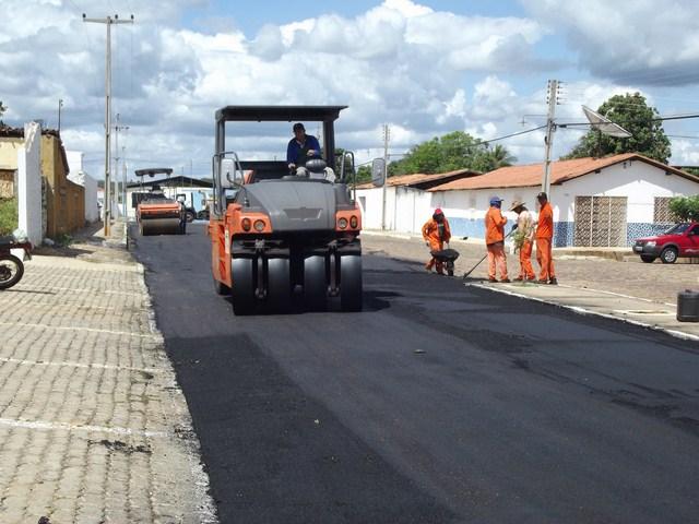 Cerca de 16 Km de ruas e avenidas de Oeiras devem ser asfaltadas