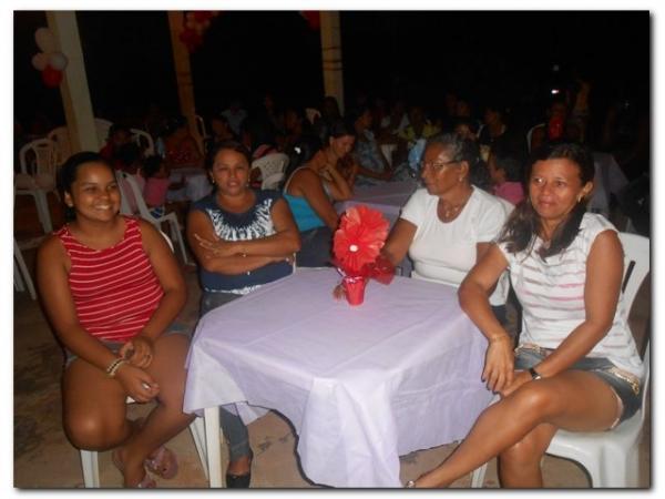 SEMTAC realiza jantar para as Mães do Centro de Convivência - Imagem 8