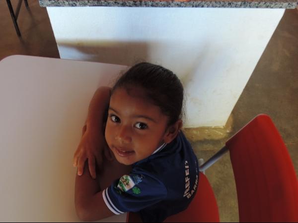 A SEMEC em parceria com a prefeitura Municipal de Barra D’Alcântara iniciaram a entrega de fardamentos escolares para os alunos da rede publica - Imagem 8