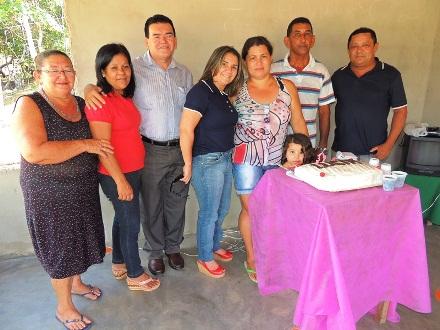 Prefeita Neuma Café prestigia aniversário de Lúcia Maria