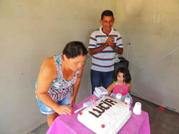 Prefeita Neuma Café prestigia aniversário de Lúcia Maria - Imagem 9
