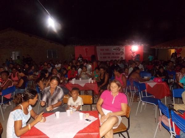 Secretaria municipal de educação promove festa em homenagem as mães - Imagem 18