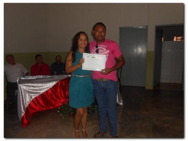 Solenidade de entrega de Certificados dos cursos de Auxiliar de Recursos Humanos, Vendedor, Manicure Pedicure e Salgadeiro  - Imagem 30