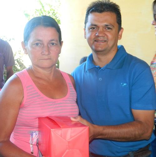 Comunidade Data Veados realizou festa em homenagem ao Dia das Maes - Imagem 27