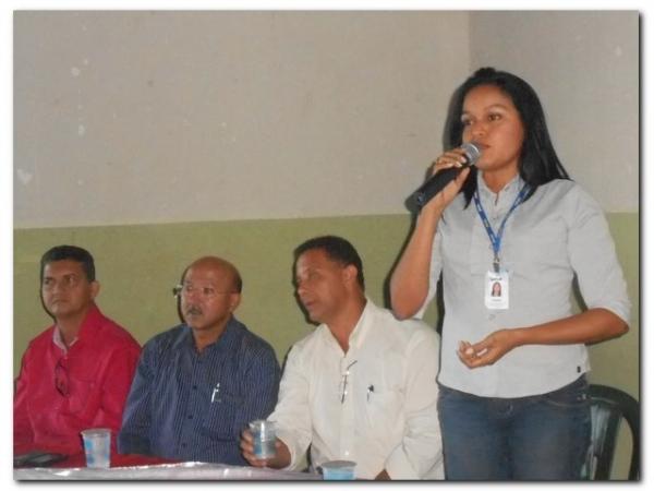 Solenidade de entrega de Certificados dos cursos de Auxiliar de Recursos Humanos, Vendedor, Manicure Pedicure e Salgadeiro  - Imagem 12