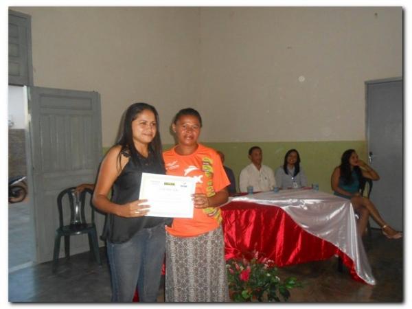 Solenidade de entrega de Certificados dos cursos de Auxiliar de Recursos Humanos, Vendedor, Manicure Pedicure e Salgadeiro  - Imagem 25