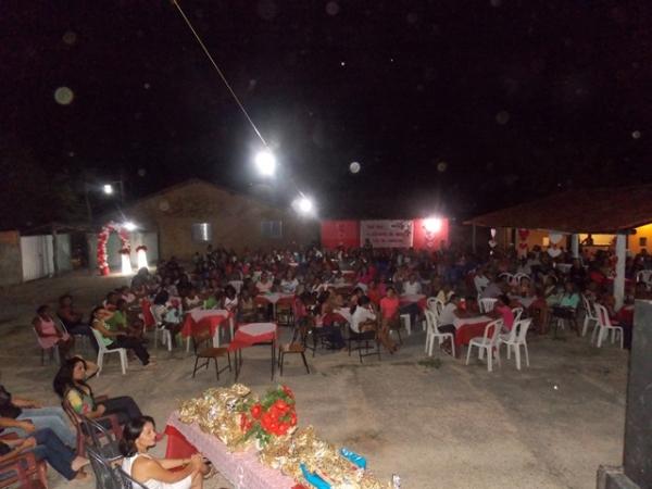 Secretaria municipal de educação promove festa em homenagem as mães - Imagem 1