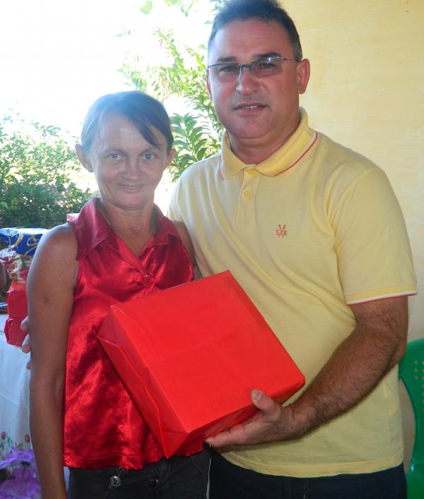 Comunidade Data Veados realizou festa em homenagem ao Dia das Maes - Imagem 12