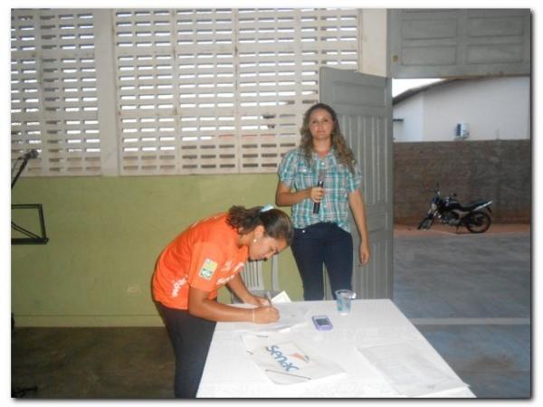 Solenidade de entrega de Certificados dos cursos de Auxiliar de Recursos Humanos, Vendedor, Manicure Pedicure e Salgadeiro  - Imagem 34