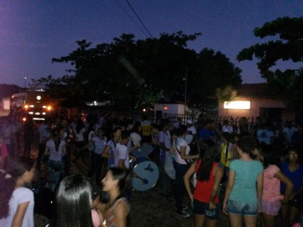 Alunos da Escola Paulo Ferraz se destacam nas Olimpíadas de Matemática sem Fronteiras 2014 - Imagem 5