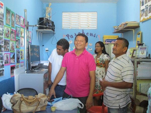 Manin Geronço, Raimundo do PT e Secretário de Obras fazem vistoria em Escola Municipal para inicio de obras