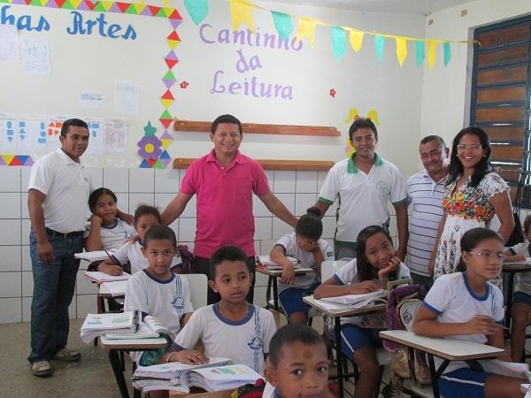 Manin Geronço, Raimundo do PT e Secretário de Obras fazem vistoria em Escola Municipal para inicio de obras - Imagem 4