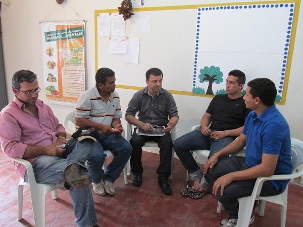 Prefeito Manin Geronço e Vice-Prefeito Raimundo do PT receberam o Gerente do SEBRAE - Imagem 1