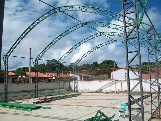 Jatobá do Piauí: Cobertura de quadra anda em ritmo acelerado