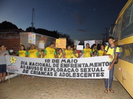 Campanha 18 de maio arrasta multidão em  passeata de conscientização - Imagem 25