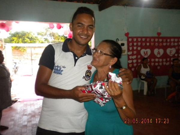 Escola Municipal Antonio Xavier realizou homenagem ao dia das mães - Imagem 36