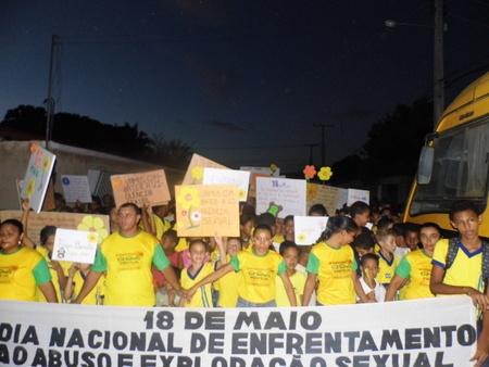 Campanha 18 de maio arrasta multidão em  passeata de conscientização - Imagem 24