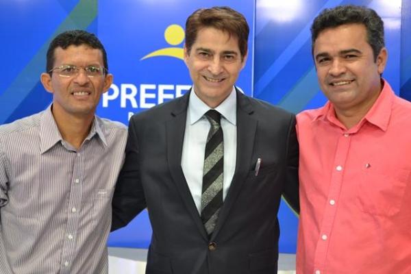Pimenteiras se destaca durante entrega do Prêmio Prefeito Realizador - Imagem 2