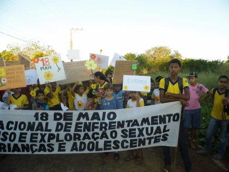 Campanha 18 de maio arrasta multidão em  passeata de conscientização - Imagem 28