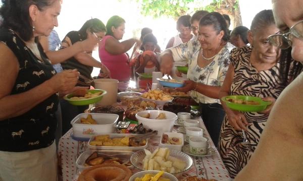 Secretaria Mun de Educação desenvolveu junto a Educação Infantil o projeto “Queria meus avós assim“ - Imagem 25