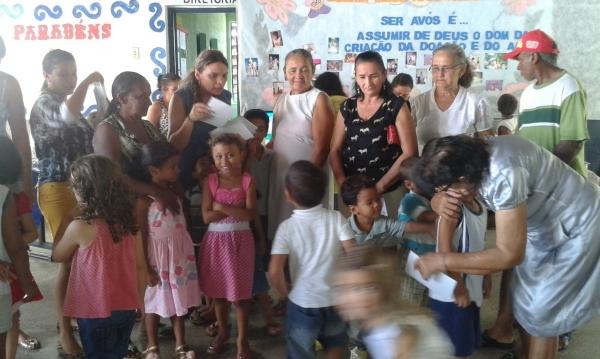 Secretaria Mun de Educação desenvolveu junto a Educação Infantil o projeto “Queria meus avós assim“ - Imagem 3