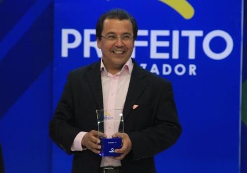 O Prefeito Jonas Moura ganha o prêmio “Prefeito Realizador” - Imagem 13