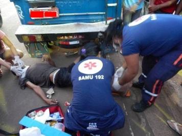 Motociclista bate em traseira de Jipe parado e fica ferido em Ribeiro Gonçalves, fotos