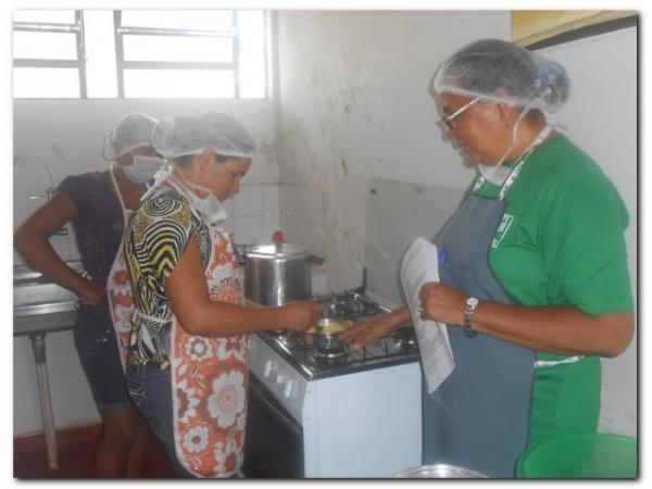 Primeira dama Maria Nilcimar conseguiu mais um Curso para Inhuma - Imagem 13