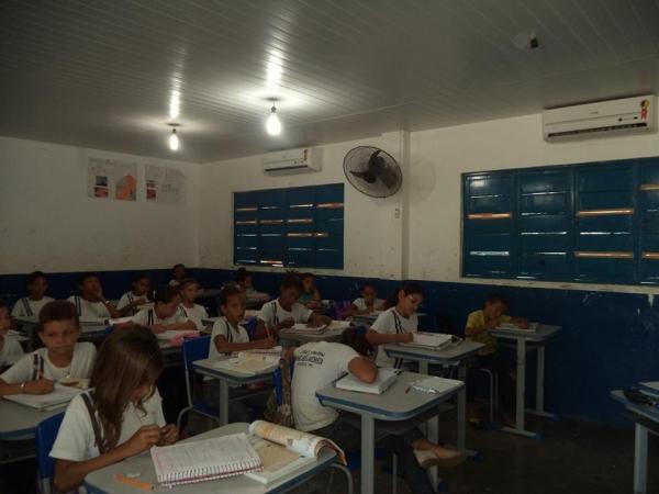 Prefeitura Municipal de São Félix em parceria com a Secretaria de Educação climatiza a Escola Mun. Pe. Anchieta - Imagem 1