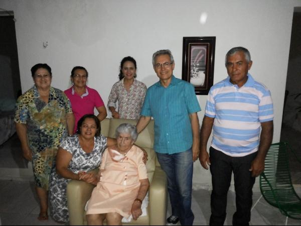 Aniversario de 92 Anos de Dona Benizia - Imagem 23