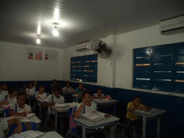 Prefeitura Municipal de São Félix em parceria com a Secretaria de Educação climatiza a Escola Mun. Pe. Anchieta - Imagem 6