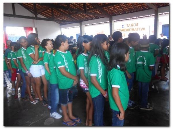 Escola Municipal Tia Nenen Brito comemora Dia do Índio, dia de Tiradentes, dia do Livro e a Páscoa - Imagem 7